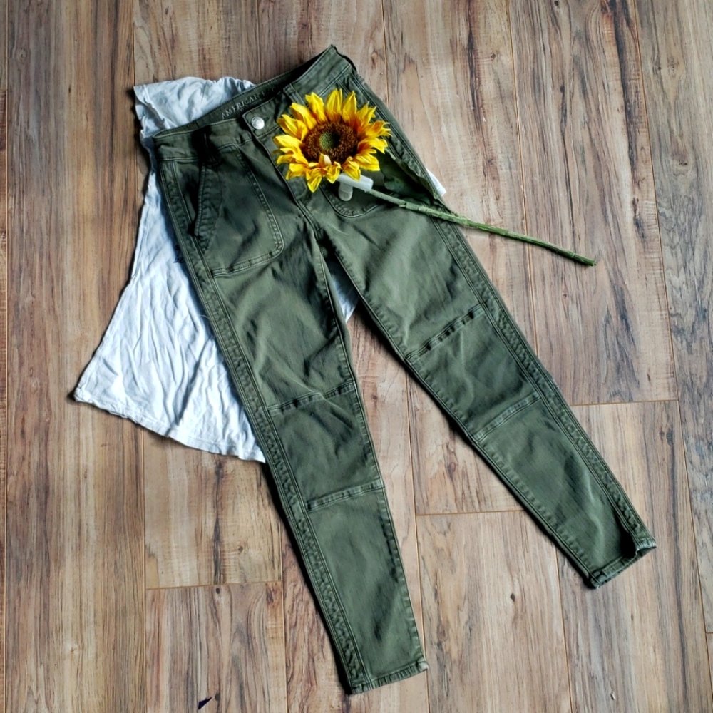 Ladies size 4 jeggings